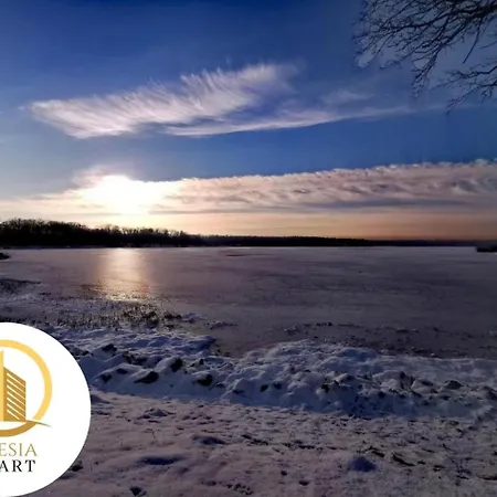 Lancelot Apartment *